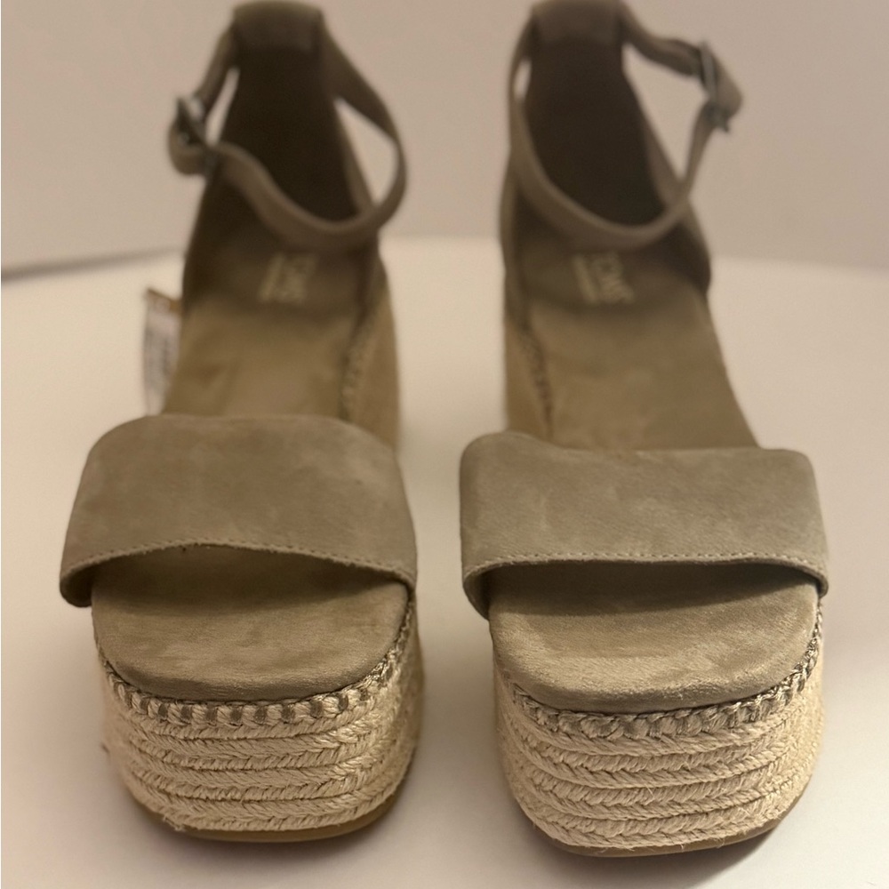 Toms Laila Tan Suede Platform Sandals Women’s 11